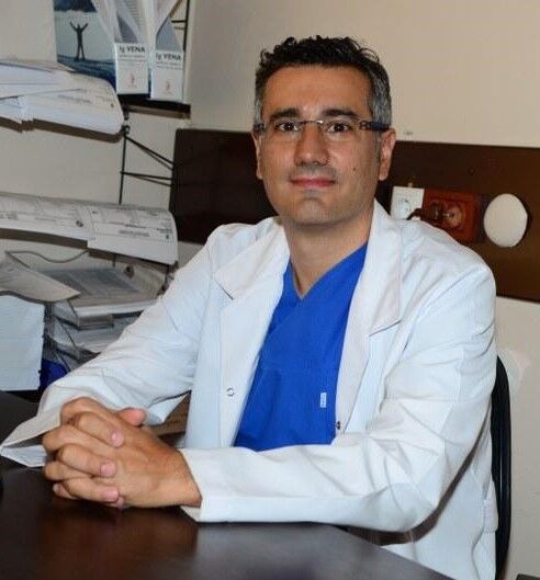 doktor Narkoloji uzmanı Michalis